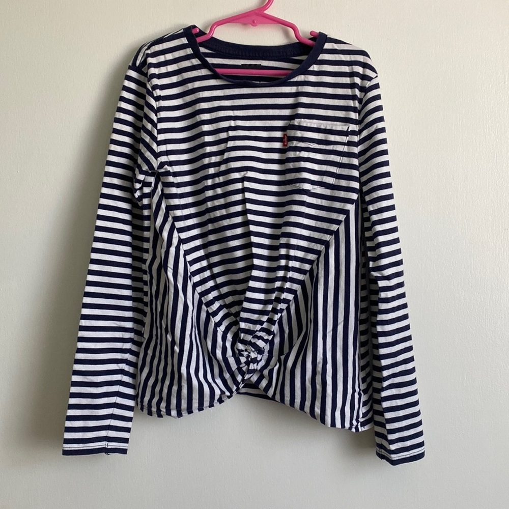 Levi’s girls’ size M (10-12 yrs) long sleeve